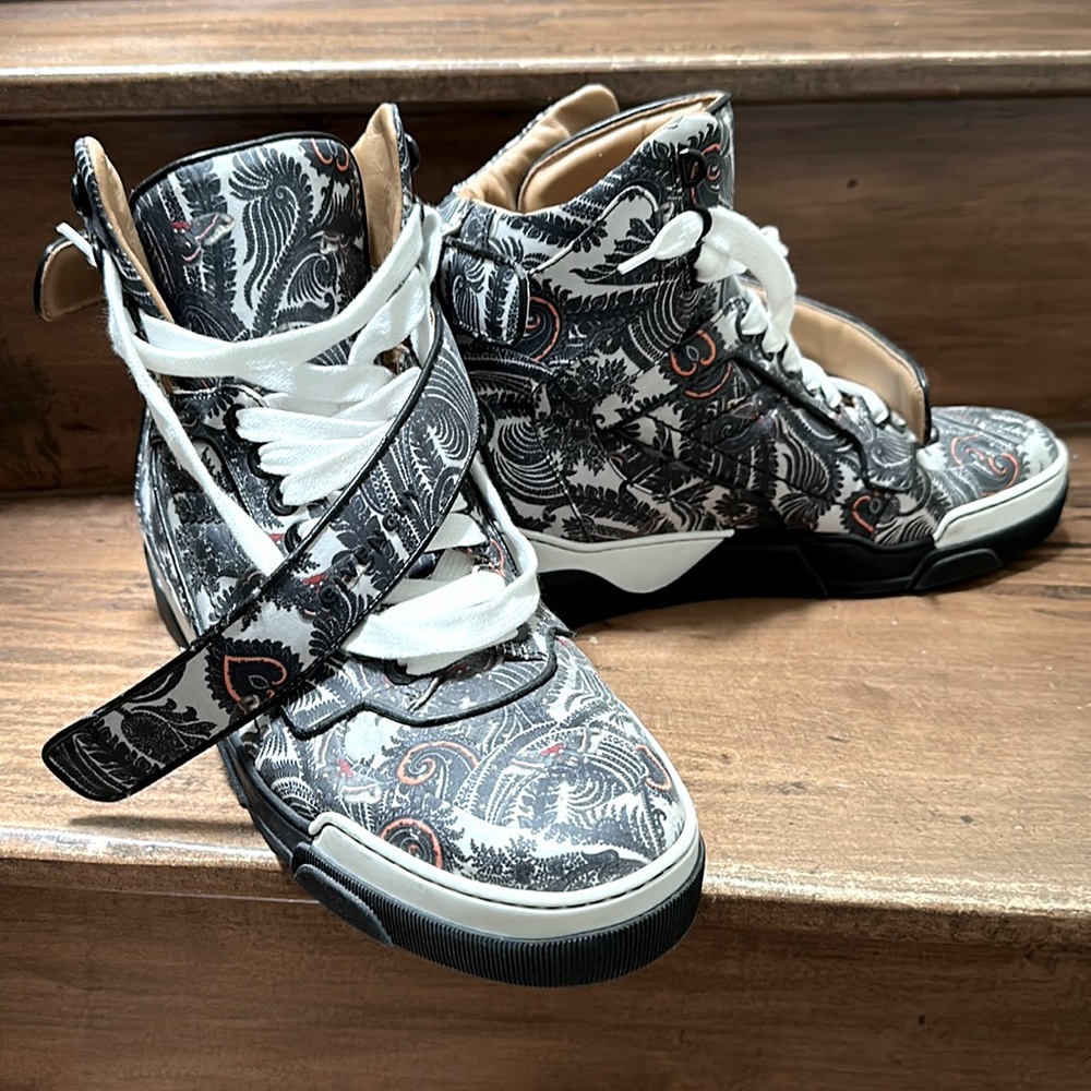 Givenchy never worn sneakers